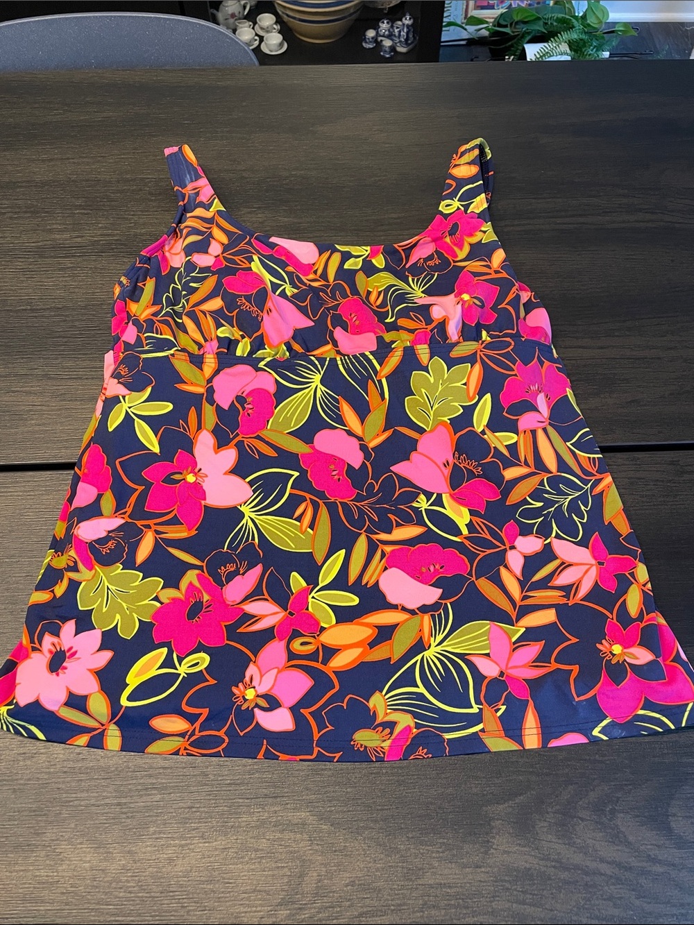 Land’s End Women’s Floral Tank Top in Neon Pink & Green